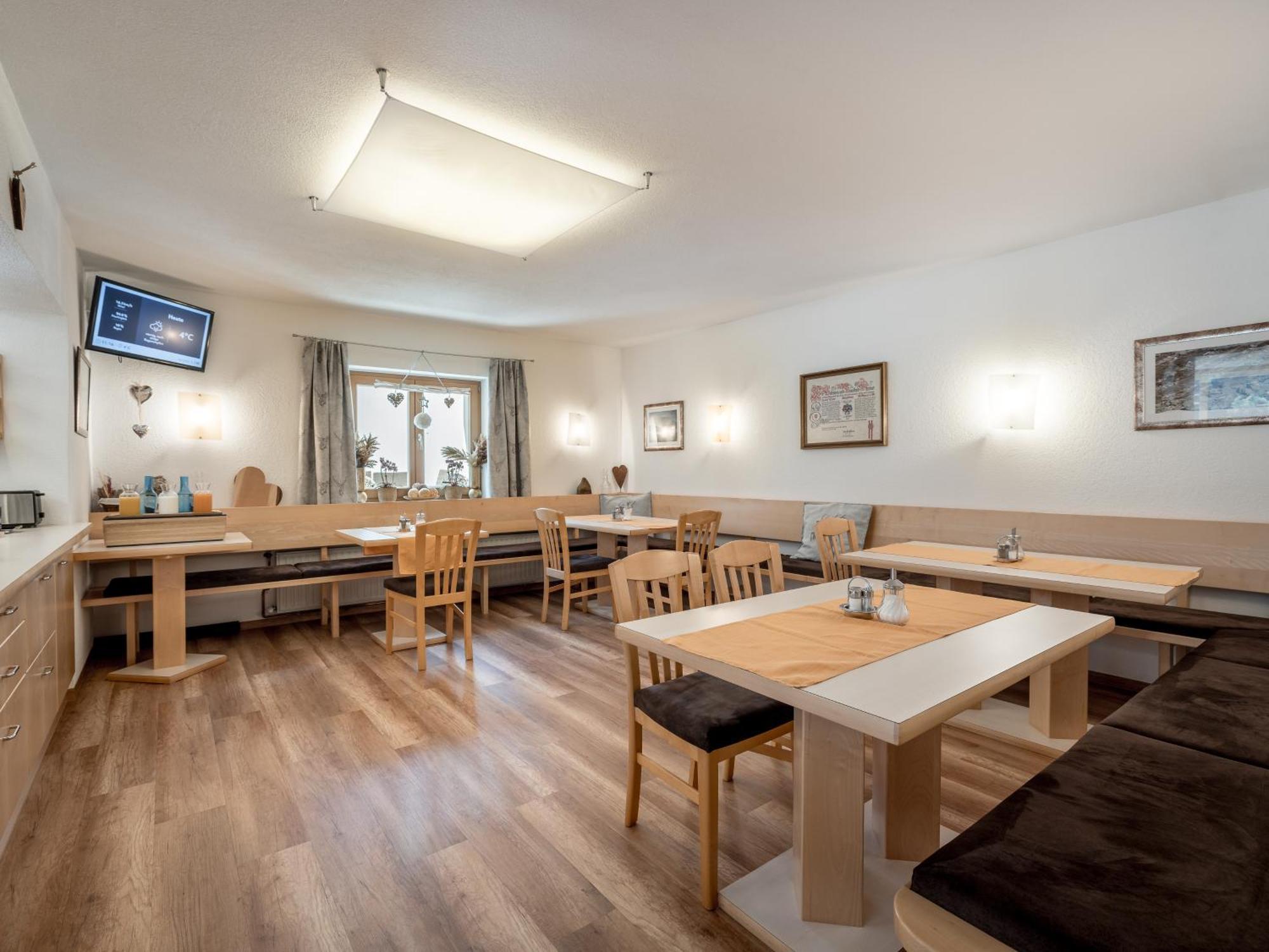 Quality Hosts Arlberg - Haus Pepi Eiter Hotel Sankt Anton am Arlberg Kültér fotó