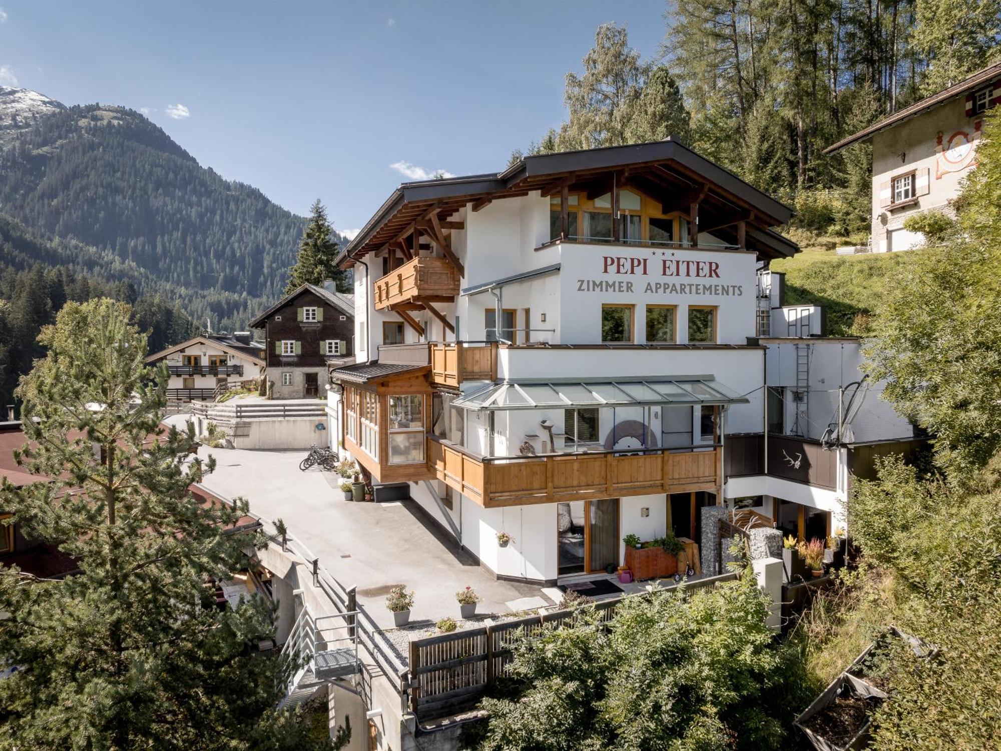 Quality Hosts Arlberg - Haus Pepi Eiter Hotel Sankt Anton am Arlberg Kültér fotó